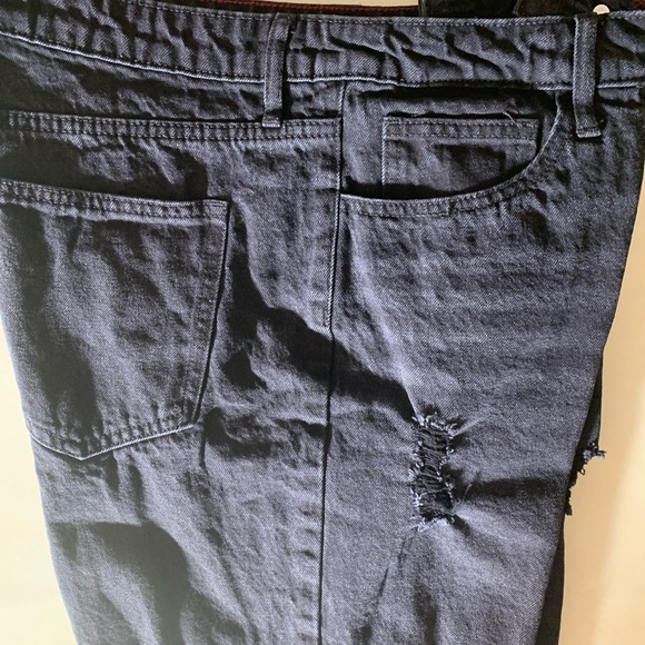 Fashionova Distressed Cropped Boyfriend jeans - Picture 10 of 16